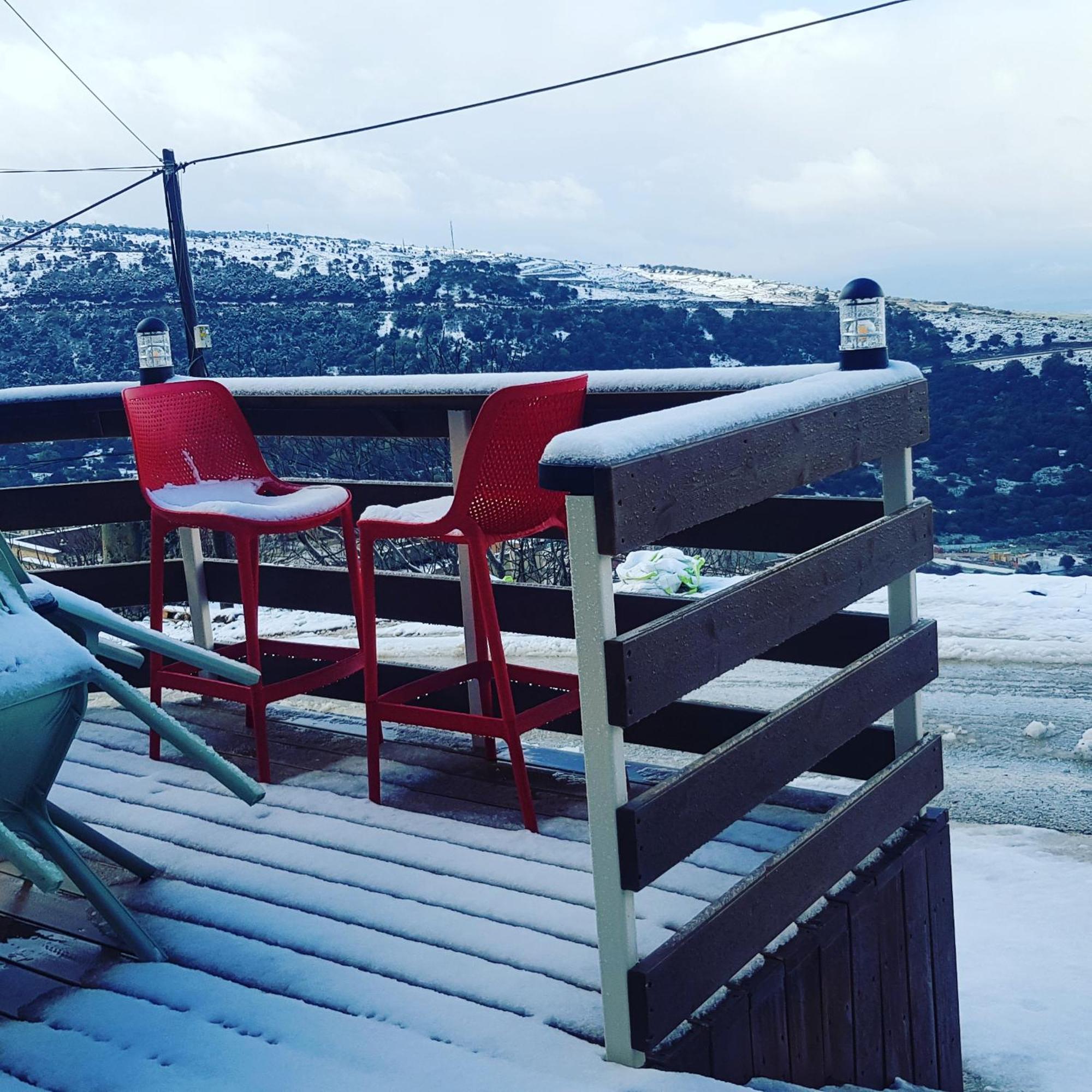 Sunset B&B Ein Kinya Exterior foto